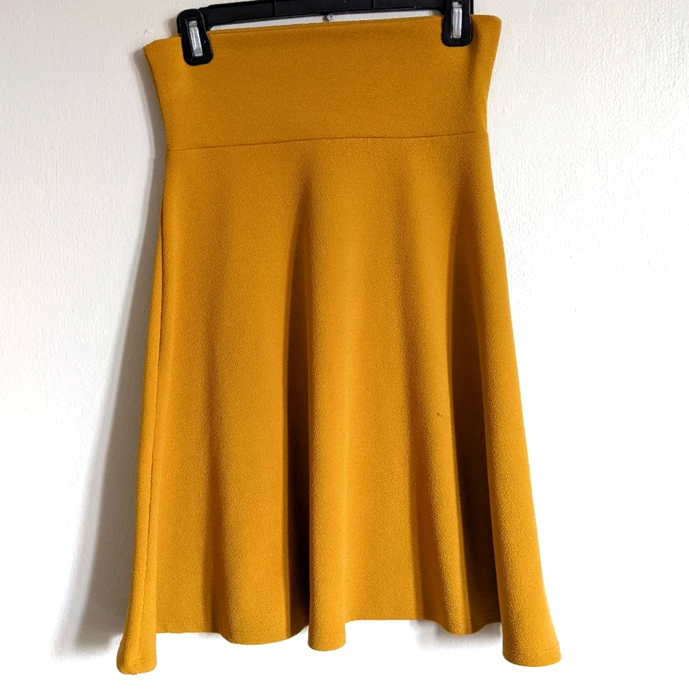 Mustard yellow skirt